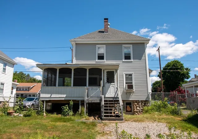 Photo 4 of Sale Pending at 249 Groveland St, Haverhill, MA 01830 | MLS# 73538396 | Listing updated on 2026-09-17
