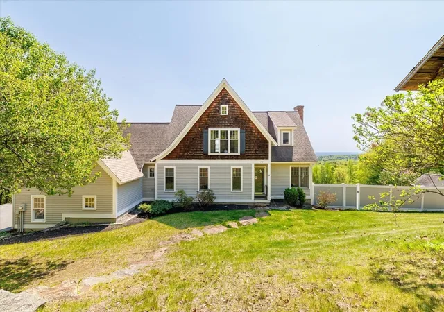 1st image of 152 Mountain Rd, Princeton, MA 01541 | MLS# 73521774