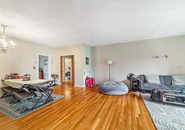 5th image of 573 Washington St, Brookline, MA 02446