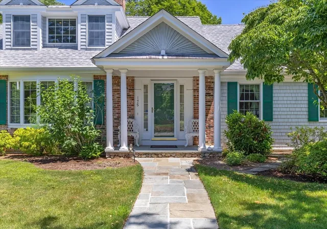 Photo 2 of Single family home for sale at 175 Hickory Hl Cir, Osterville, MA 02655 | MLS# 73546631 | Listing updated on 2026-10-02