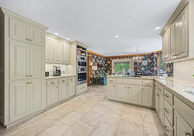 Photo 4 of Sale Pending at 8 Erika Dr, Hopkinton, MA 01748 | MLS# 73567718 | Listing updated on 2026-09-19