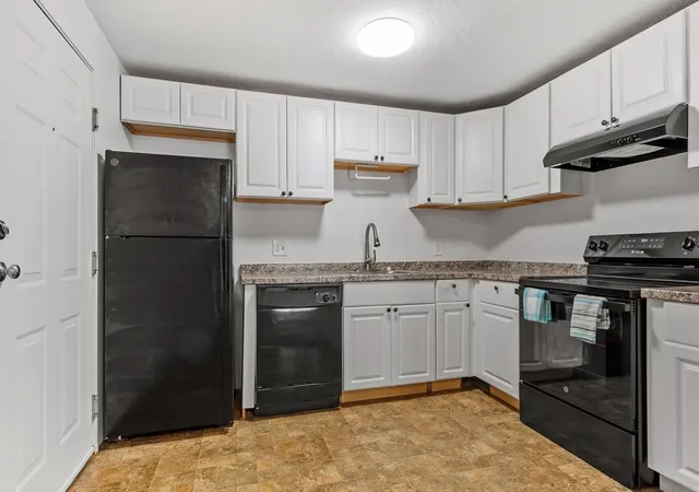 Photo 3 of Condo for sale at 16 Edgeworth #16, Worcester, MA 01605 | MLS# 73566868 | Listing updated on 2026-09-29