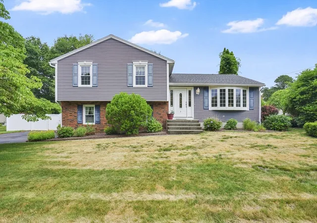 Homes for sale in Chicopee, MA | 6 Tardy Rd, Chicopee, MA 01020 | MLS# 73542899