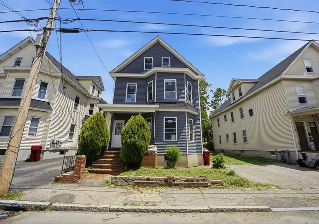 1st image of 176 Pleasant St, Lowell, MA 01852 | MLS# 73529047