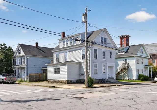Listing Photo 4 - Condo for sale in building located at 37 4th St, Lowell, MA 01850