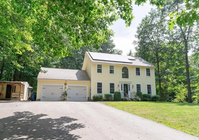 2nd image of 55 S Shore Dr, Sturbridge, MA 01566 | MLS# 73568281