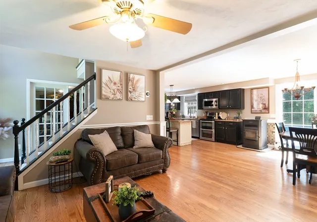 5th image of 55 S Shore Dr, Sturbridge, MA 01566 | MLS# 73568281