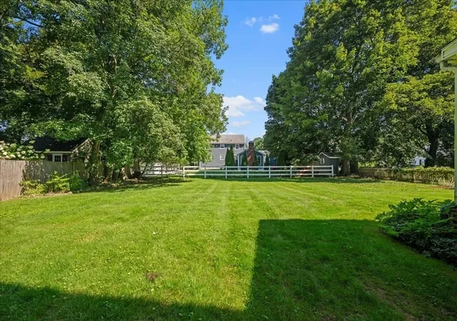 Photo 4 of Sale Pending at 28 Kenilworth Rd, Shrewsbury, MA 01545 | MLS# 73566111 | Listing updated on 2026-09-07
