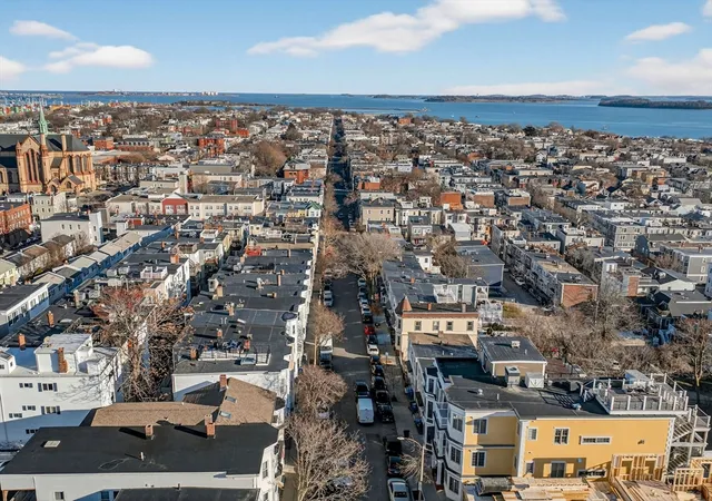2nd image of 427 E 6Th St, South Boston, MA 02127