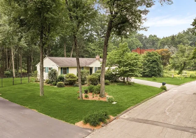 3rd image of 22 Carillon Circle, Easthampton, MA 01027 | MLS# 73566865