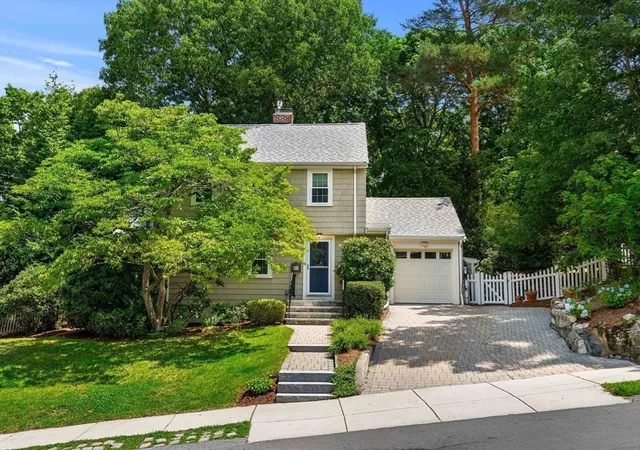 40th image of 4 Daniels St, Lexington, MA 02421 | MLS# 73550593