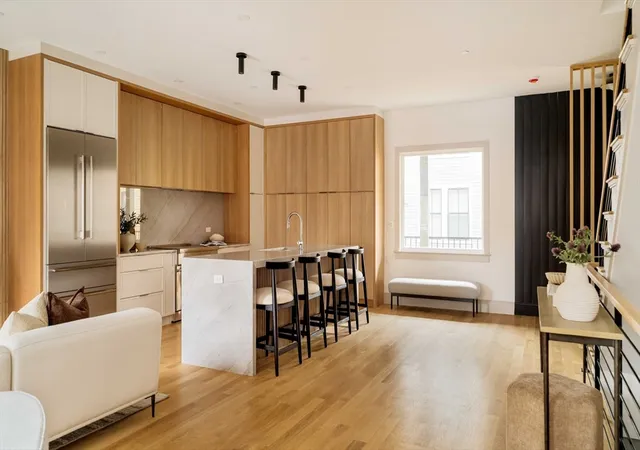 5th image of 20 Wendell St, Cambridge, MA 02138