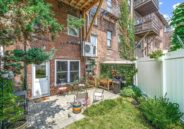 25th image of 57 Broadway #1, Chelsea, MA 02150 | MLS# 73550427