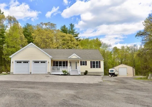 3rd image of 429A Winthrop Street, Taunton, MA 02780 | MLS# 73524075