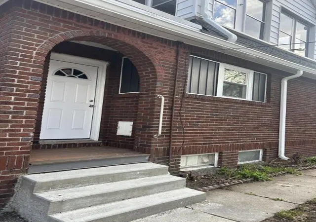 Homes for sale in Springfield, MA | 122 Bellevue Ave, Springfield, MA 01108 | MLS# 73498105