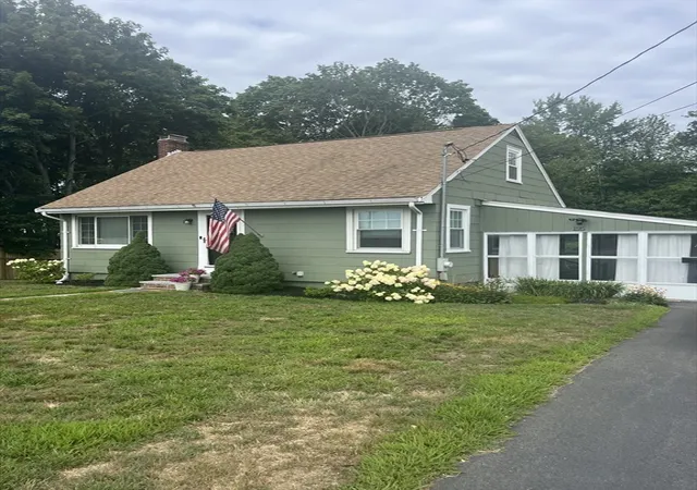 Photo 2 of Sale Pending at 195 Pearl St, Stoughton, MA 02072 | MLS# 73556839 | Listing updated on 2026-08-19