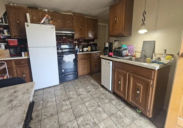 13th image of 59 Purchase St, Milford, MA 01757 | MLS# 73548071