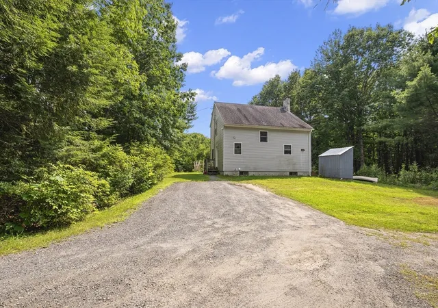 3rd image of 90 West St, Wendell, MA 01379 | MLS# 73564735