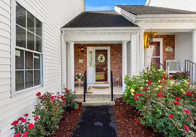 2nd image of 7 Nature View Dr #7, Uxbridge, MA 01569 | MLS# 73559717