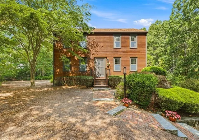 2nd image of 43 E Russell Mills Rd, Plymouth, MA 02360 | MLS# 73567819
