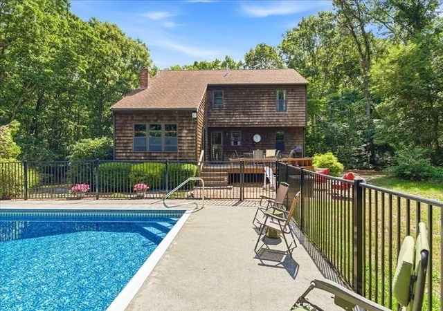 4th image of 43 E Russell Mills Rd, Plymouth, MA 02360 | MLS# 73567819