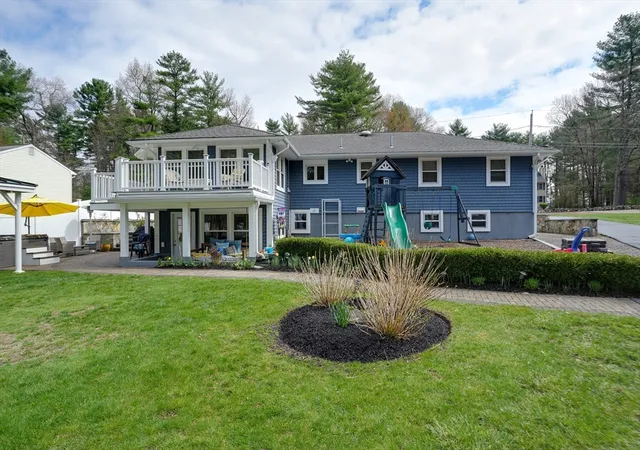 Homes for sale in Bellingham, MA | 62 North St, Bellingham, MA 02019 | MLS# 73505071