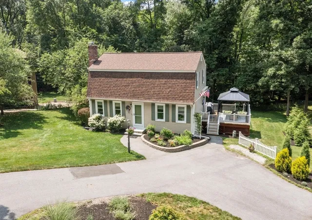 40th image of 6 Abbot St, Westford, MA 01886 | MLS# 73555228