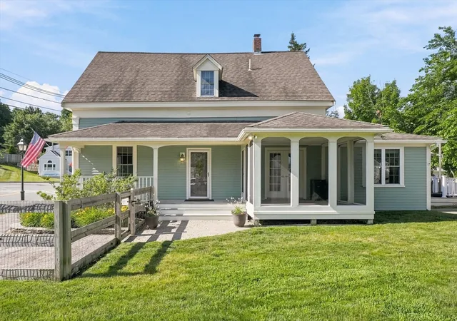 4th image of 35 Elm Park, Groveland, MA 01834 | MLS# 73550679
