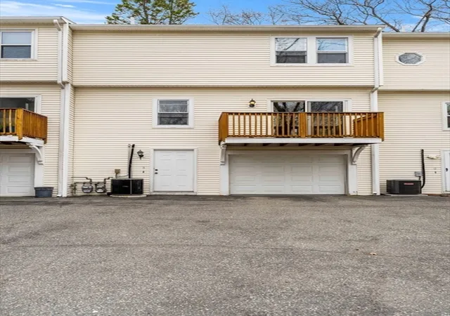 Homes for sale in Lowell, MA | 357 Boylston St, Lowell, MA 01852 | Houzeo