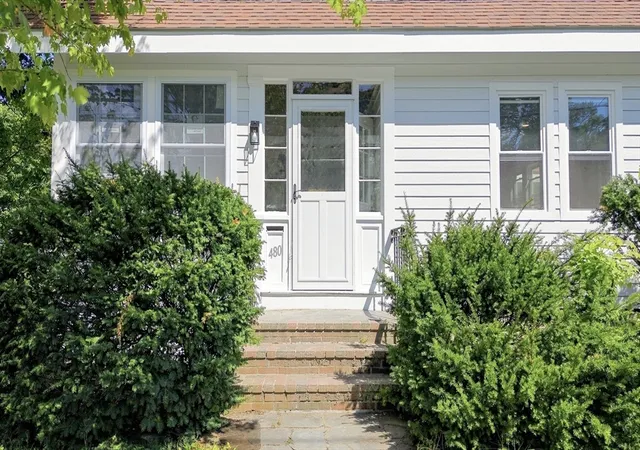 Photo 3 of Sale Pending at 480 Summer St, Brockton, MA 02302 | MLS# 73568308 | Listing updated on 2026-09-15
