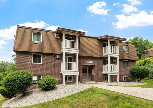 2nd image of 15 Wildwood #B19, Dracut, MA 01826 | MLS# 73538341
