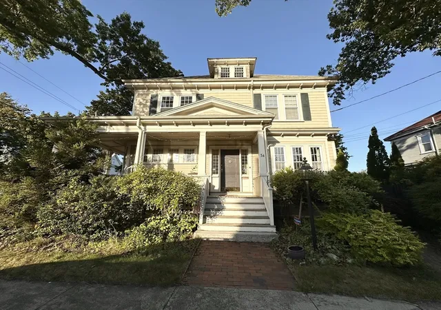 2nd image of 34 Rotch St, New Bedford, MA 02740 | MLS# 73566013