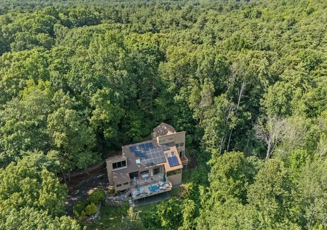 41st image of 7 Hilltop Ln, Framingham, MA 01701 | MLS# 73543929