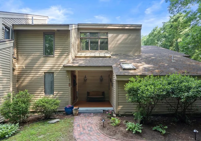 Photo 3 of Sale Pending at 7 Hilltop Ln, Framingham, MA 01701 | MLS# 73543929 | Listing updated on 2026-09-27