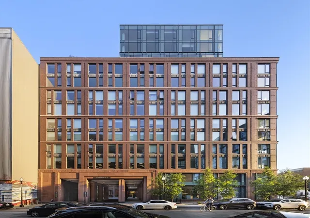 2nd image of 370-380 Harrison Ave, Boston, MA 02118