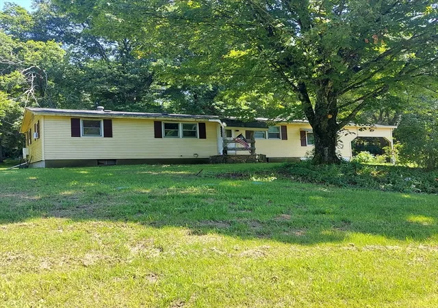 Homes for sale in New Braintree, MA | 1075 West Brookfield Road, New Braintree, MA 01531 | MLS# 73538748