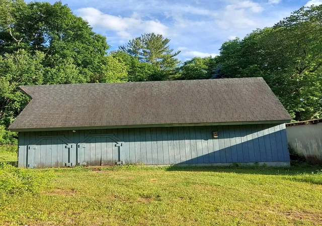 Homes for sale in New Braintree, MA | 1075 West Brookfield Road, New Braintree, MA 01531 | MLS# 73538748