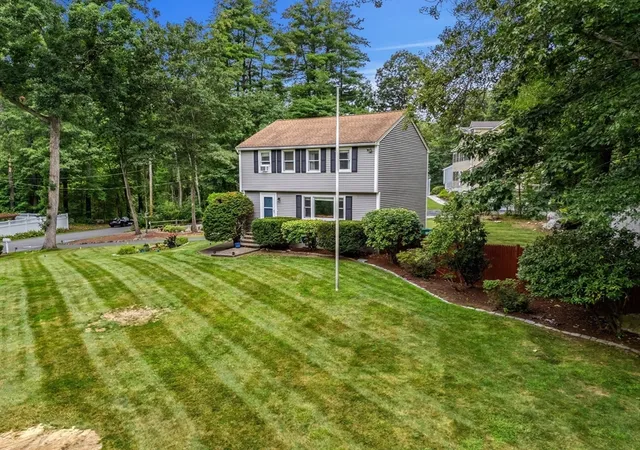 2nd image of 82 Keystone Ln, Billerica, MA 01821 | MLS# 73567907