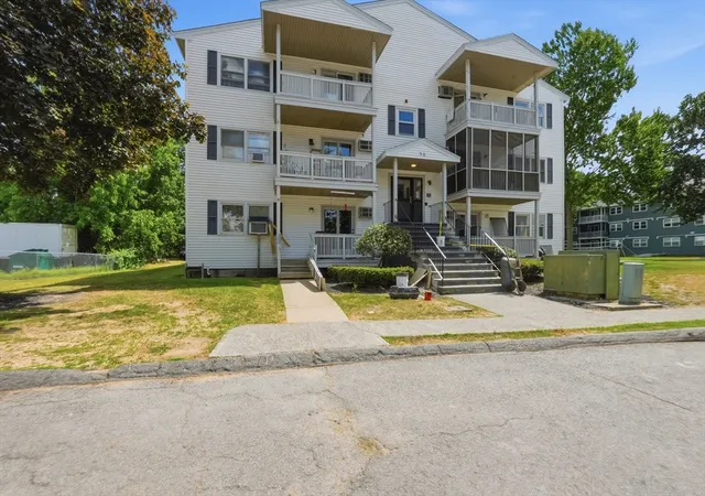 Homes for sale in Leominster, MA | 30 Abbey Rd #102, Leominster, MA 01453 | MLS# 73539512