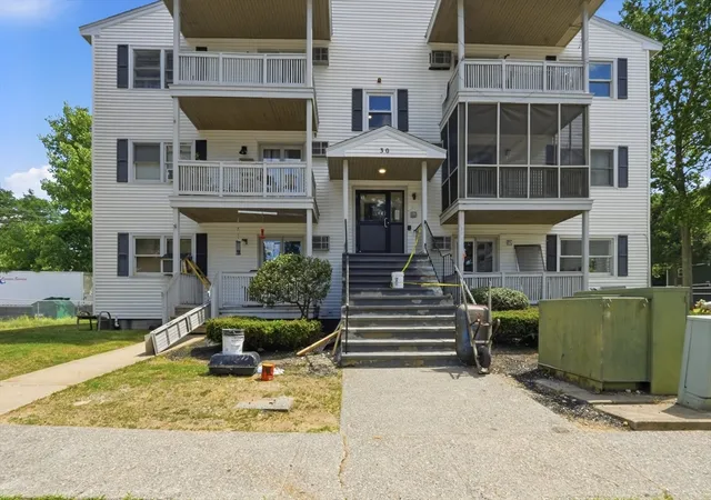 3rd image of 30 Abbey Rd #102, Leominster, MA 01453 | MLS# 73539512