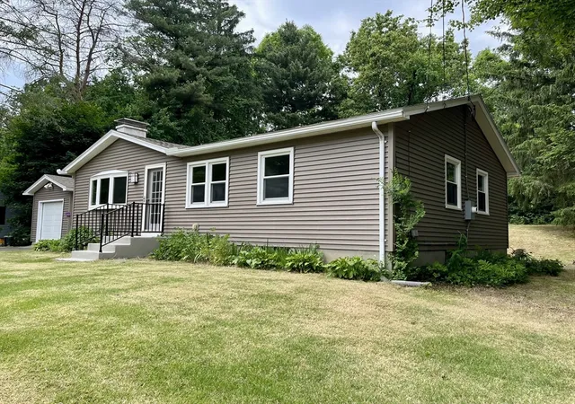 Homes for sale in Amherst, MA | 39 Jeffrey, Amherst, MA 01002 | MLS# 73534134