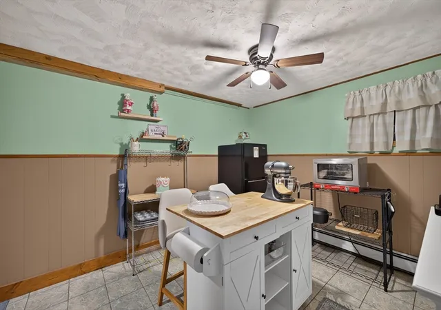 Homes for sale in New Bedford, MA | 212 Pine Grove St, New Bedford, MA 02745 | MLS# 73543665