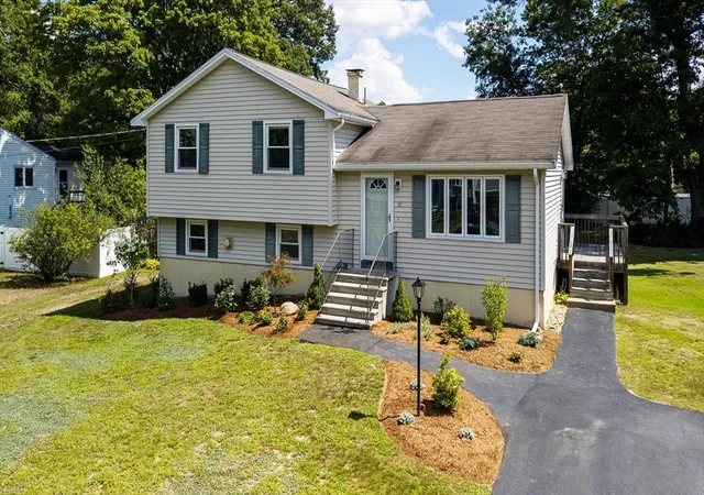 2nd image of 10 Chester Rd, Billerica, MA 01821 | MLS# 73566976