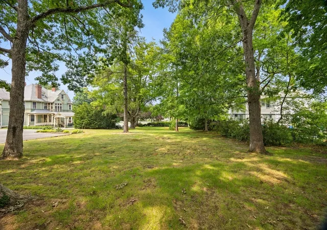 39th image of 236 Winthrop St, Taunton, MA 02780 | MLS# 73564437