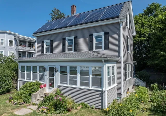 Photo 3 of Single family home for sale at 27 Elm St, Leominster, MA 01453 | MLS# 73556955 | Listing updated on 2026-09-04