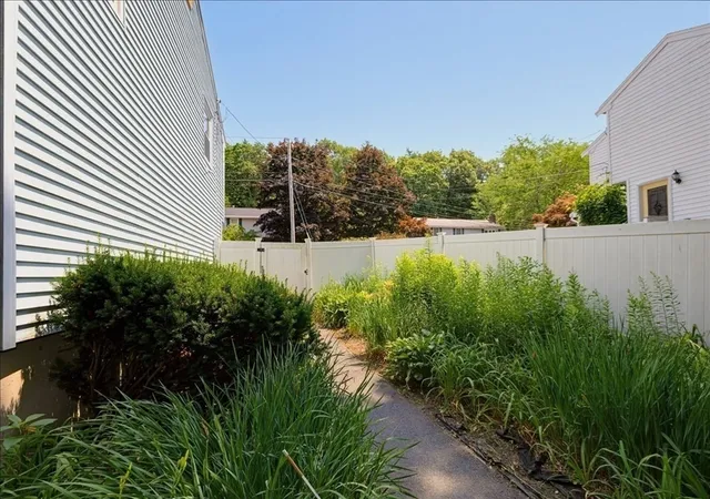 Homes for sale in Burlington, MA | 179 Fox Hill Rd, Burlington, MA 01803 | MLS# 73549380
