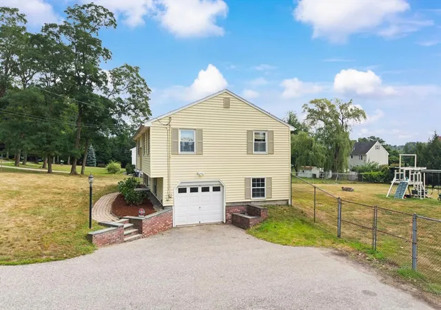 3rd image of 183 E Broadway, Haverhill, MA 01830 | MLS# 73567754
