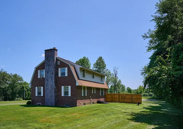 3rd image of 34 Plain Rd East, South Deerfield, MA 01373 | MLS# 73556745