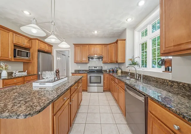 Homes for sale in Westford, MA | 4 Juneberry Ln, Westford, MA 01886 | MLS# 73545863