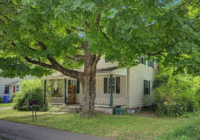 Homes for sale in Amherst, MA | 166 Summer St, Amherst, MA 01002 | MLS# 73549333